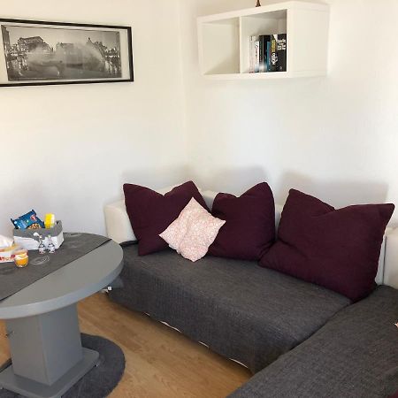 2 Zimmer Wohnung Mit Balkon - Naehe Messe Гаар Екстер'єр фото