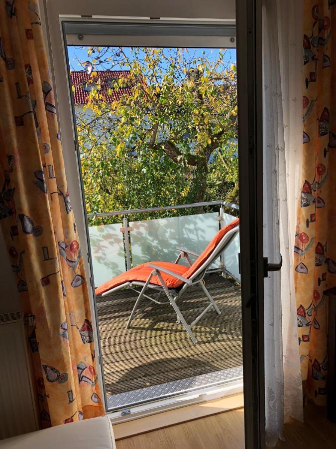 2 Zimmer Wohnung Mit Balkon - Naehe Messe Гаар Екстер'єр фото