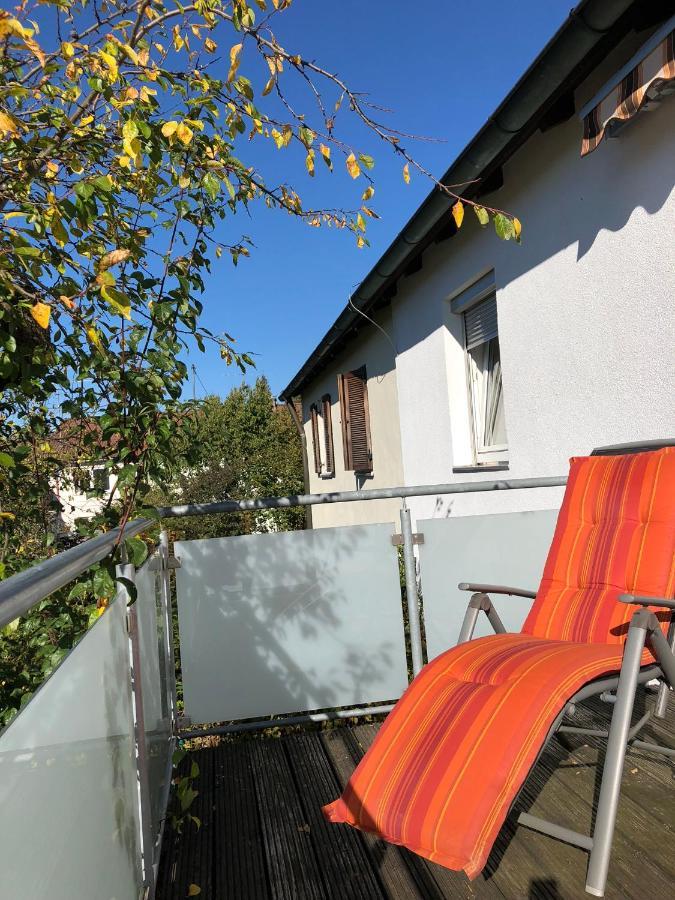 2 Zimmer Wohnung Mit Balkon - Naehe Messe Гаар Екстер'єр фото